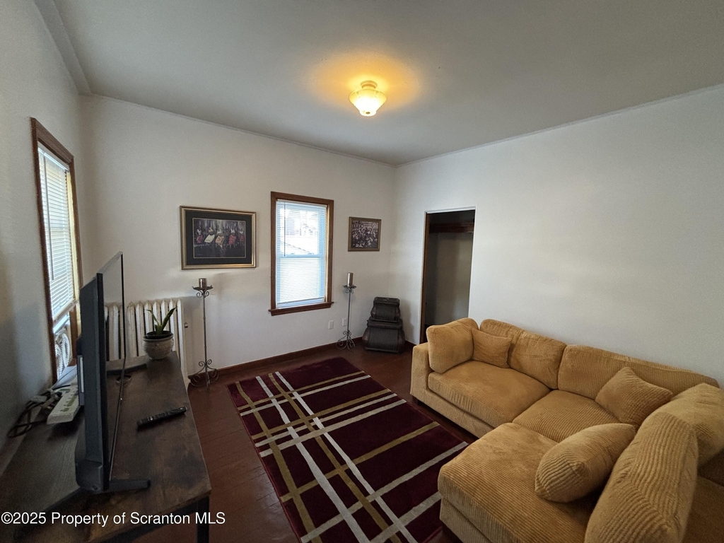 719 Saginaw Street - Photo 17
