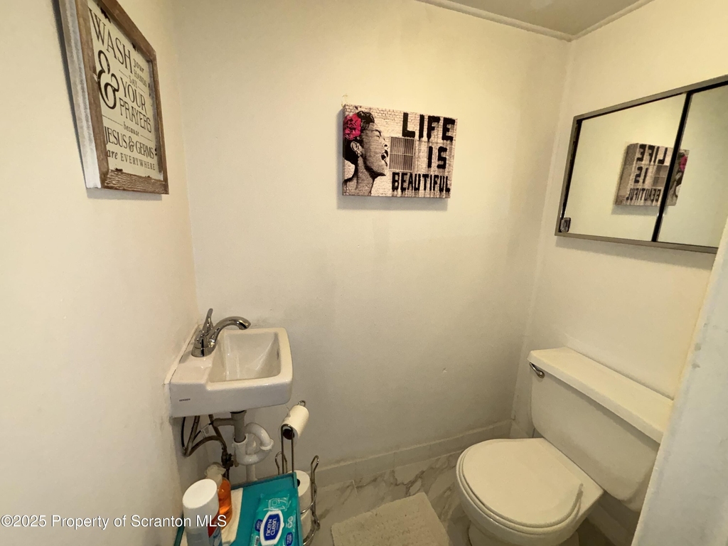 719 Saginaw Street - Photo 12