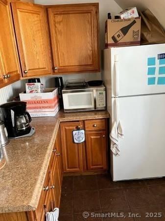 253 Lawrence Street - Photo 2