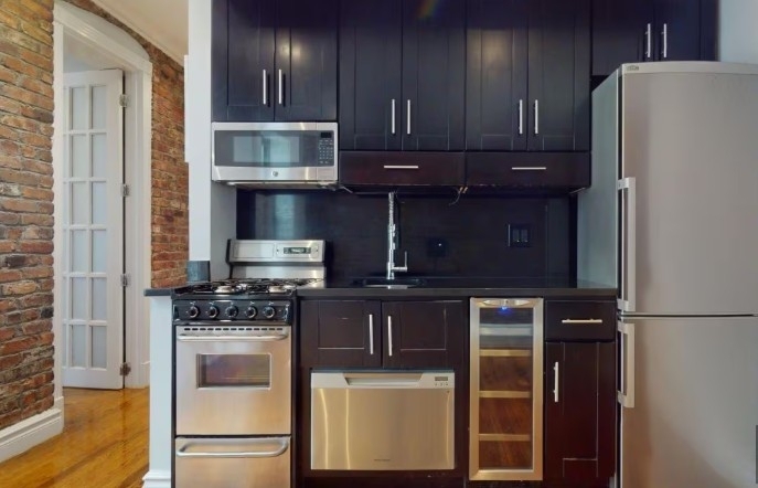 432 East 13th Street - Photo 5