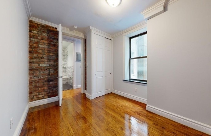 432 East 13th Street - Photo 3