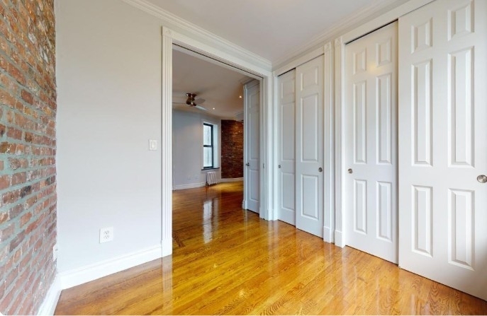 432 East 13th Street - Photo 4