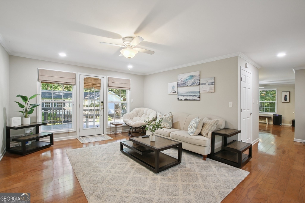 102 Hickory Drive - Photo 1