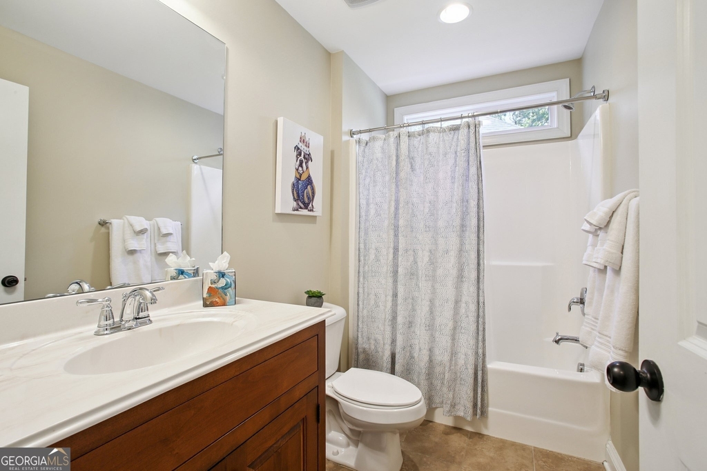 728 Gittings Avenue - Photo 18