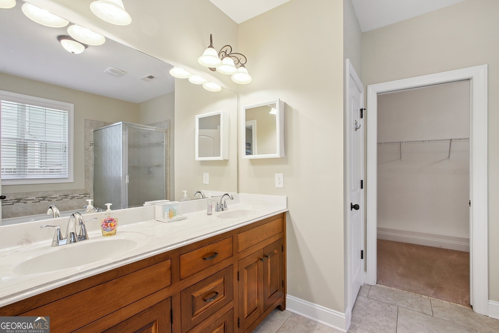 728 Gittings Avenue - Photo 11