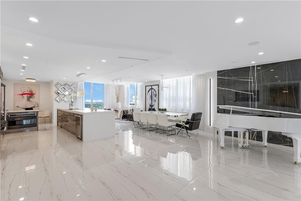 350 Se 2nd Street - Photo 4