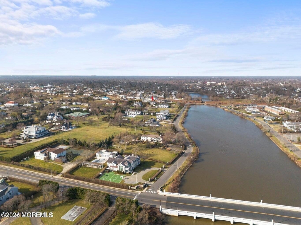 892 Elberon Avenue - Photo 20