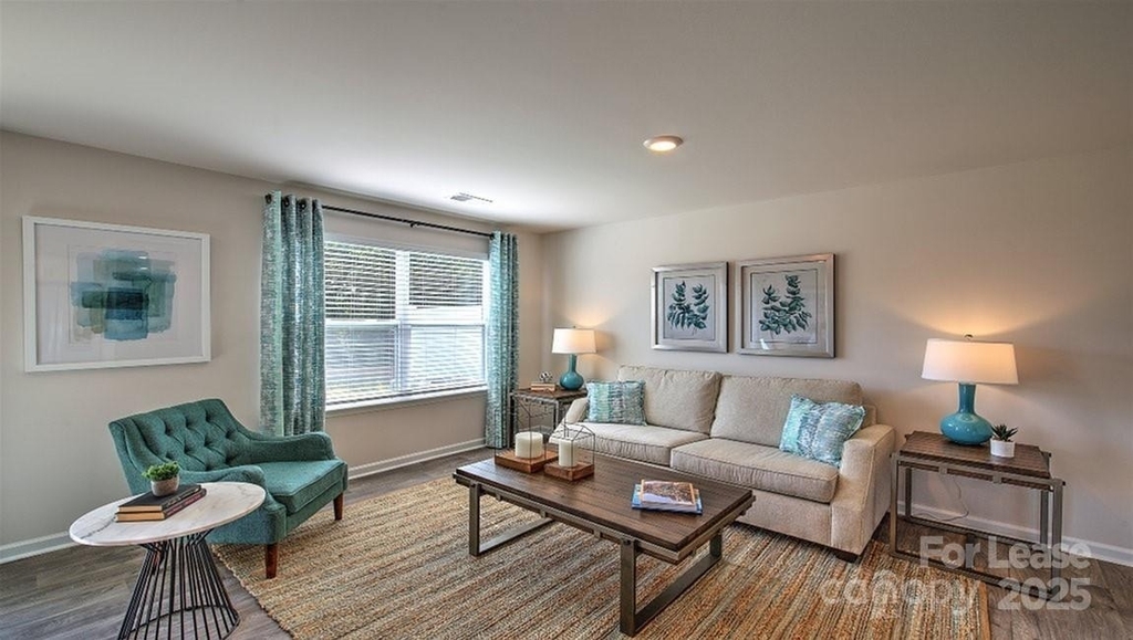 145 Monroe Creek Boulevard - Photo 5