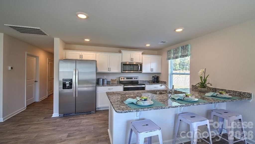 145 Monroe Creek Boulevard - Photo 2