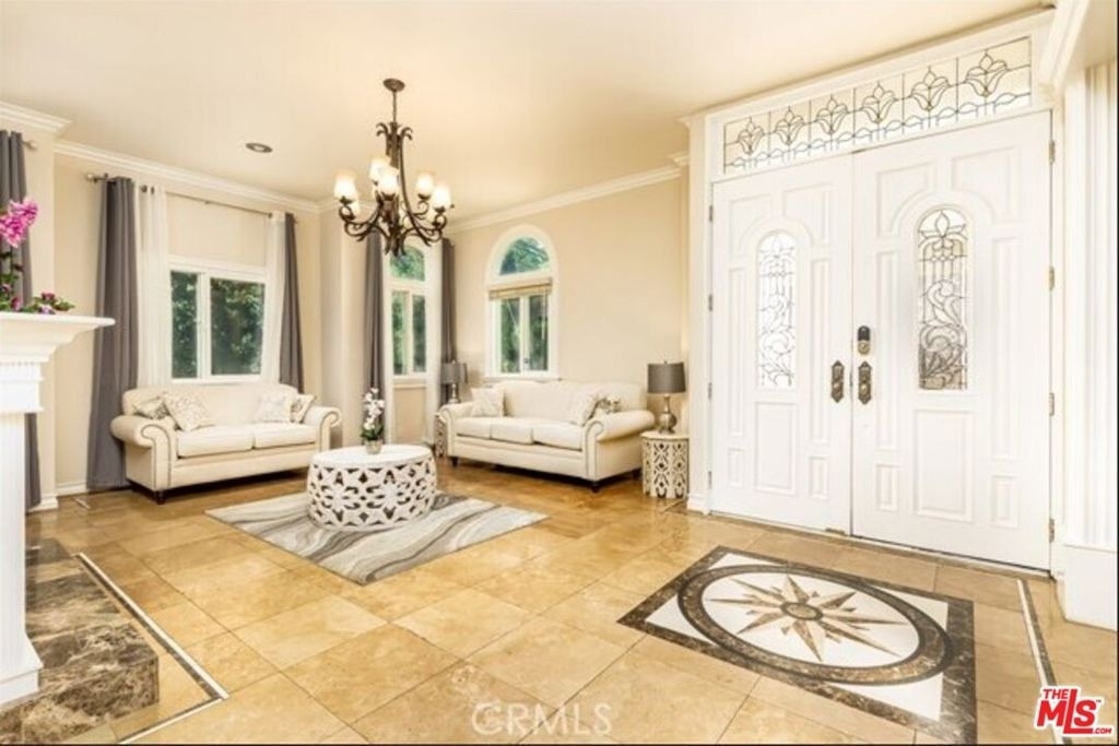 2328 Benedict Canyon Drive - Photo 4