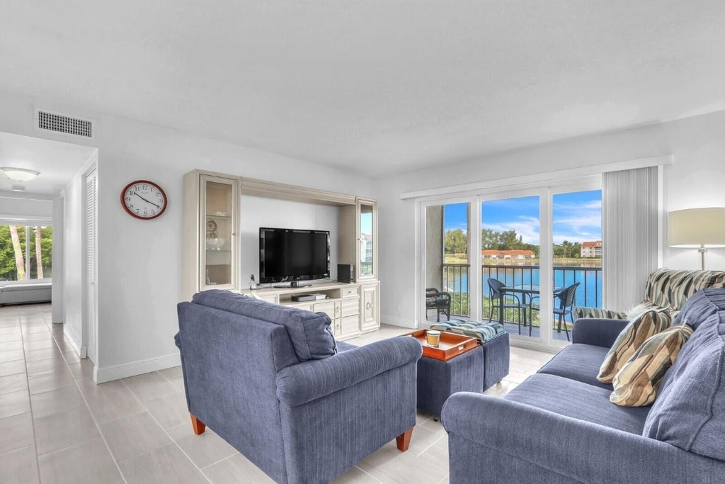 4444 Ne Ocean Boulevard - Photo 8