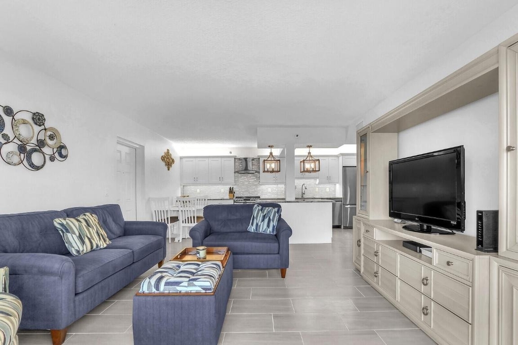 4444 Ne Ocean Boulevard - Photo 12