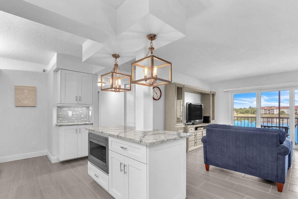 4444 Ne Ocean Boulevard - Photo 3