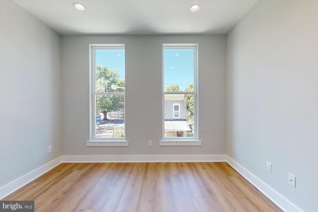 511 N Paxon Street - Photo 11
