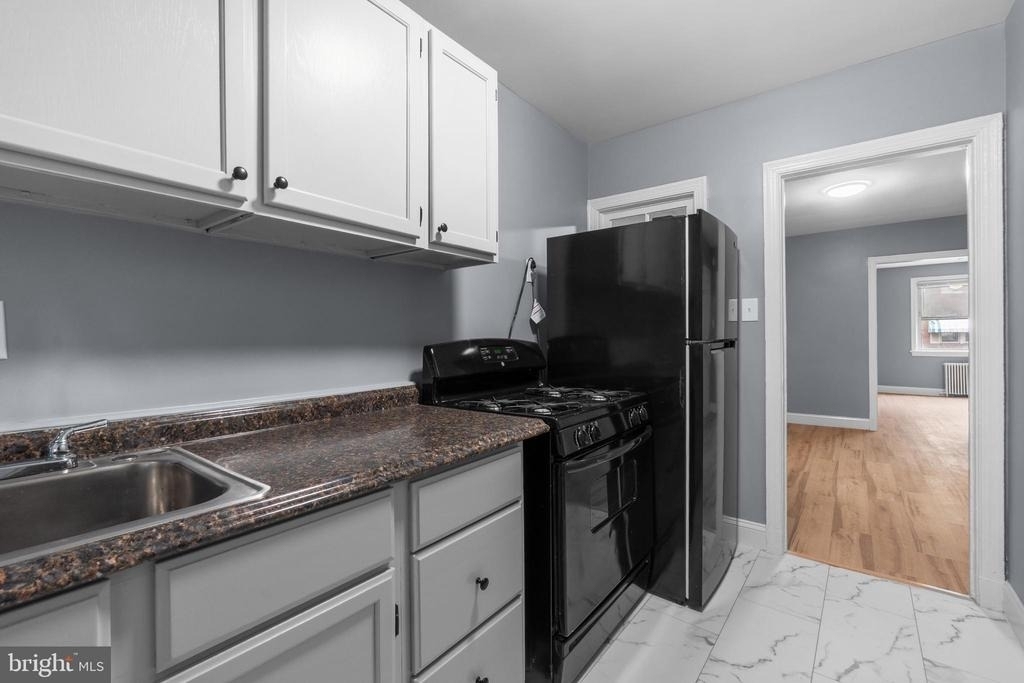 1721 29th Street Se - Photo 6