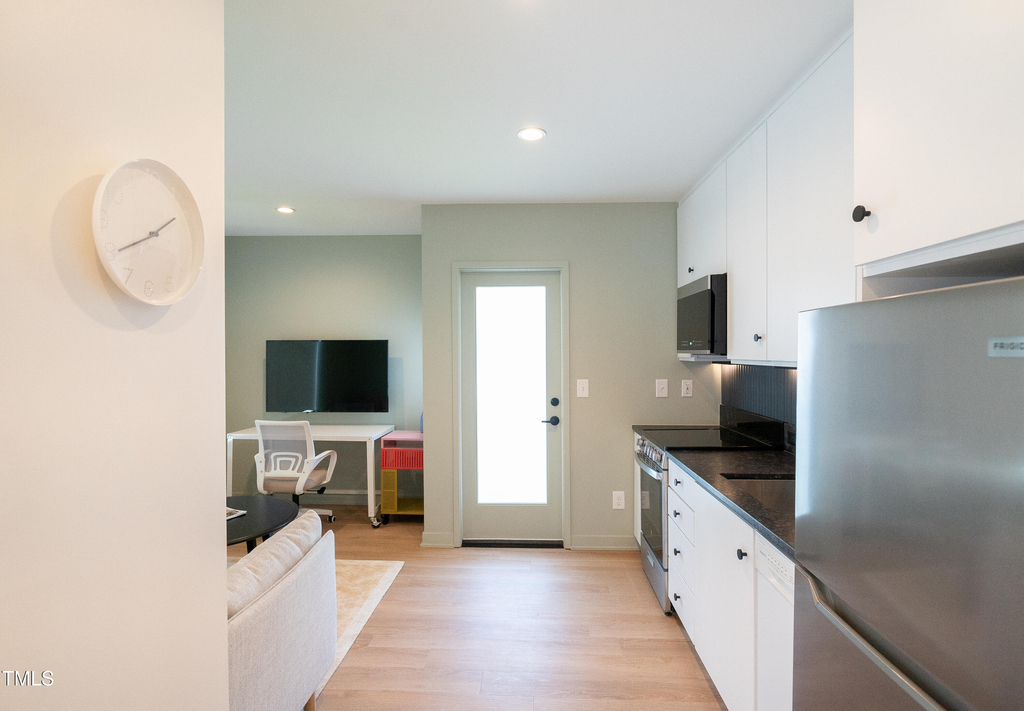 901 E Edenton Street - Photo 15