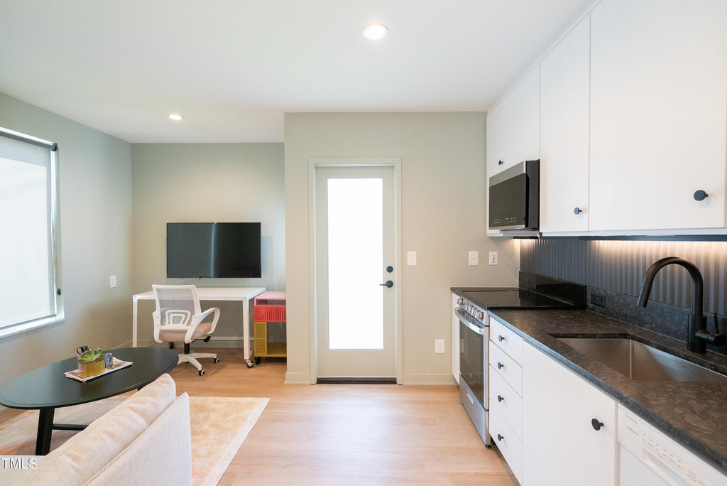 901 E Edenton Street - Photo 16