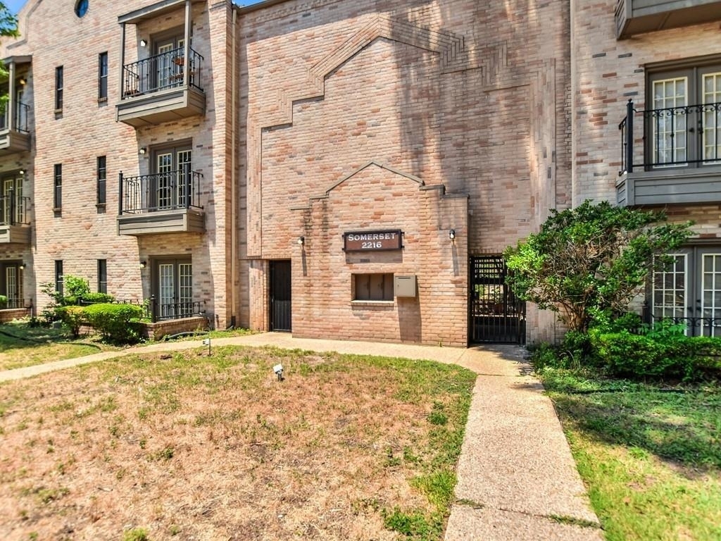 2216 San Gabriel St - Photo 12