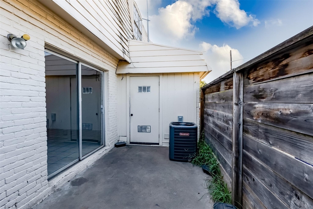 2215 Mission Hill Cir - Photo 18