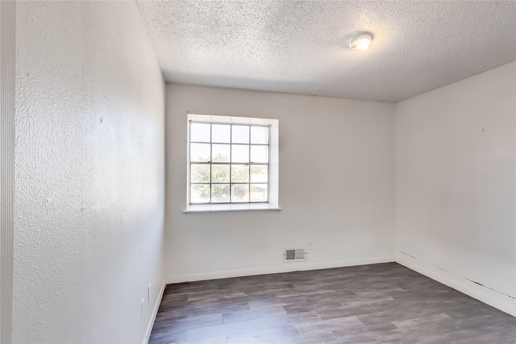 2215 Mission Hill Cir - Photo 14