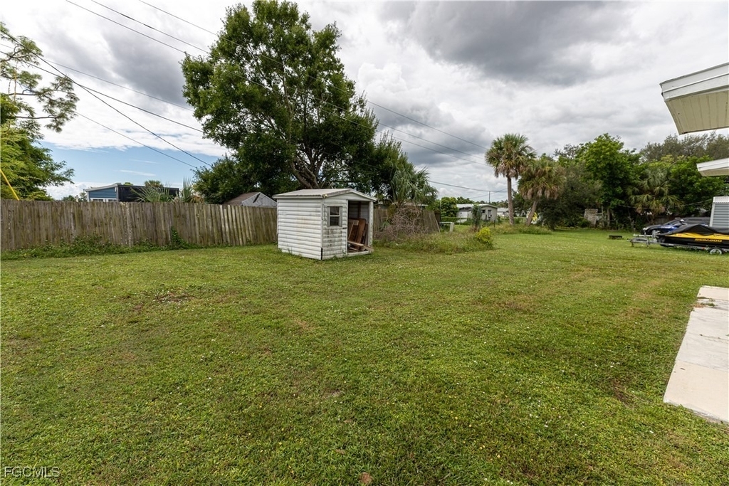 21043 Bersell Avenue - Photo 11