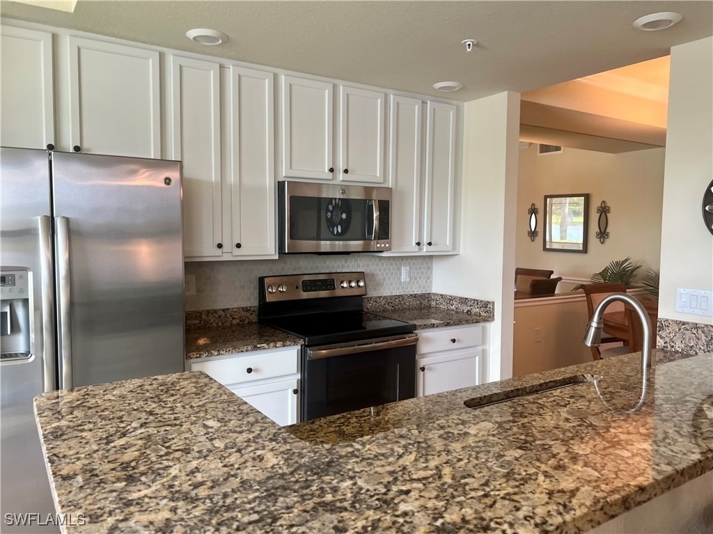 9518 Avellino Way - Photo 16