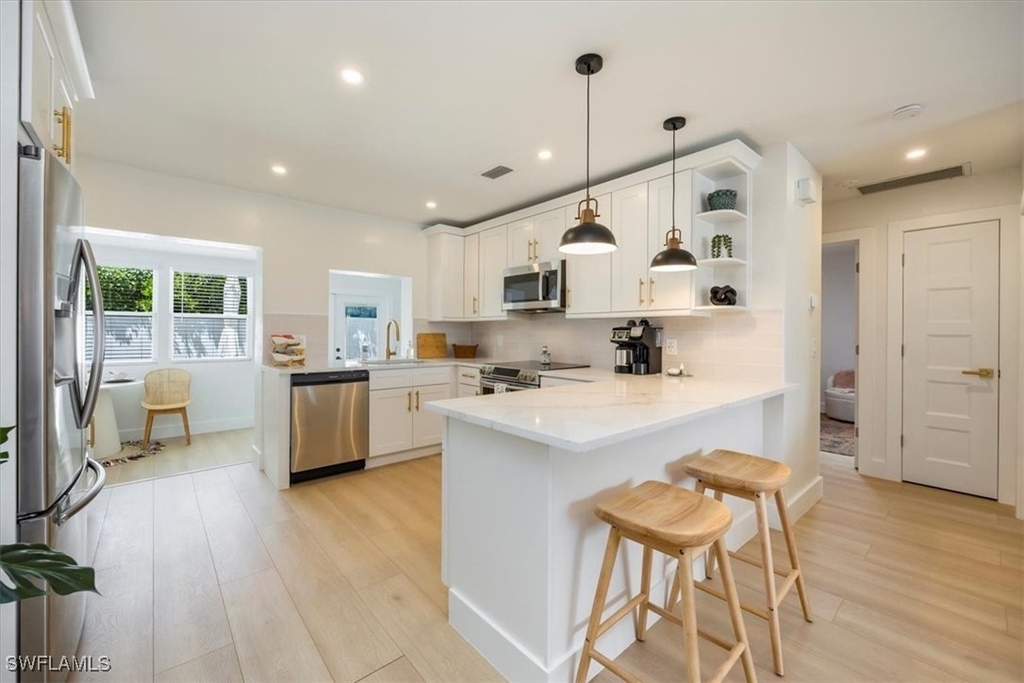 4523 Fluvia Avenue - Photo 3
