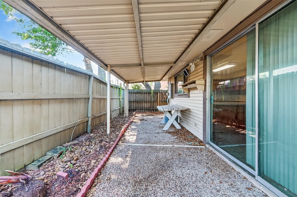 1535 Beaconshire Road - Photo 21