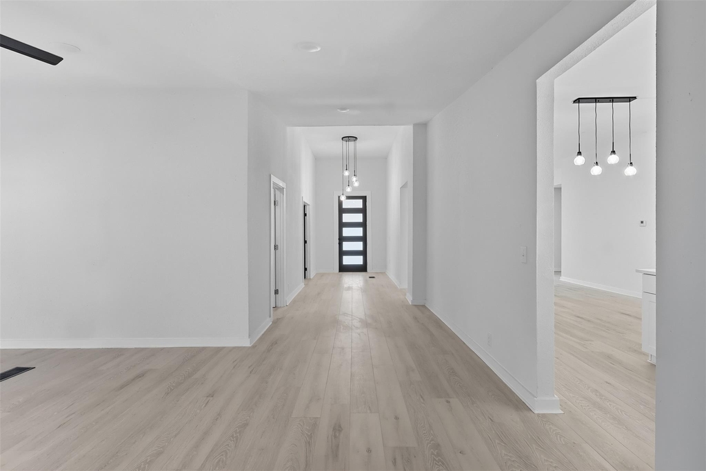605 N Main Street - Photo 15