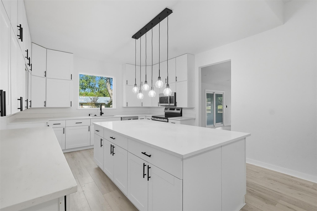 605 N Main Street - Photo 12