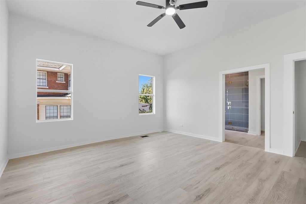 605 N Main Street - Photo 7
