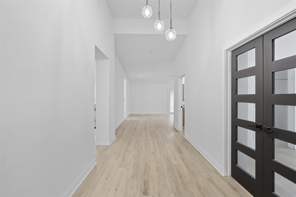 605 N Main Street - Photo 19