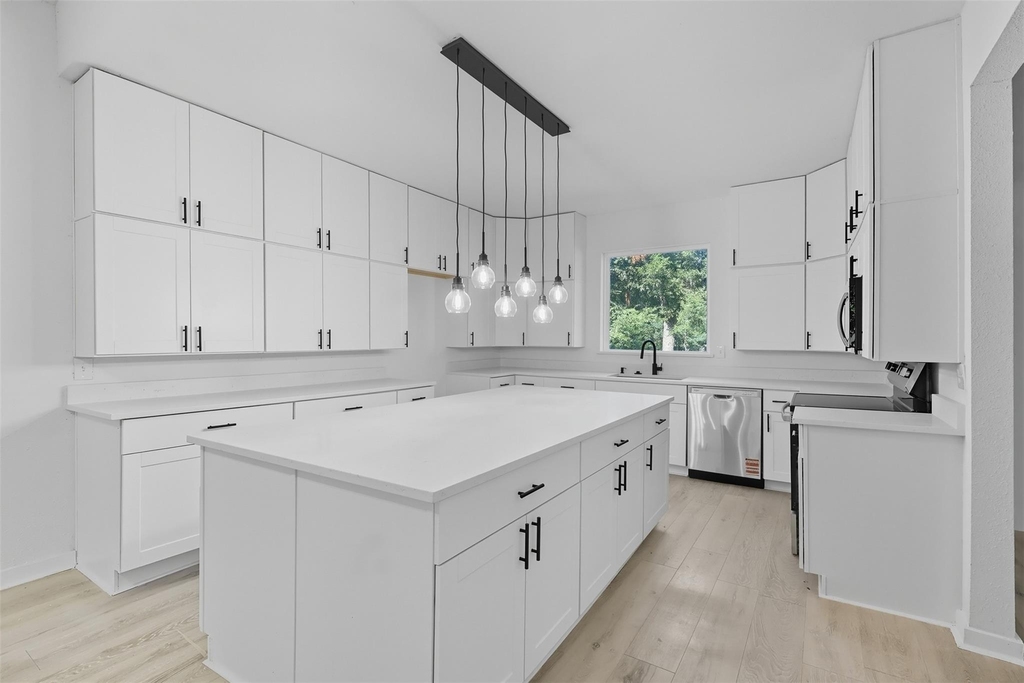 605 N Main Street - Photo 11