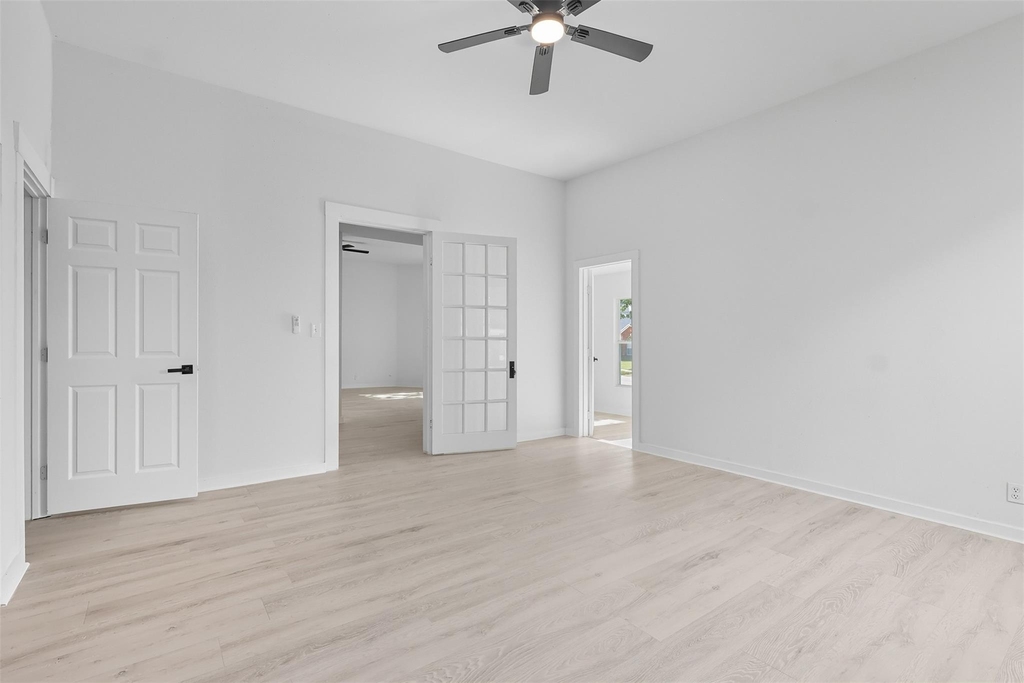 605 N Main Street - Photo 9