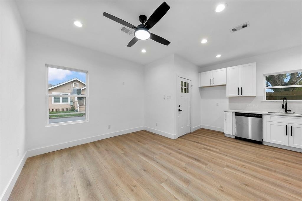 2801 Nettleton Street - Photo 2