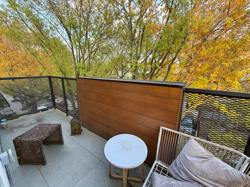 693 Chauncey Street - Photo 7