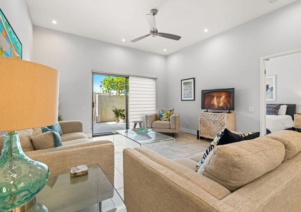 877 E Arenas Road - Photo 2
