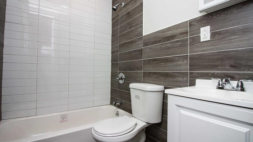 640 Kosciuszko Street - Photo 8