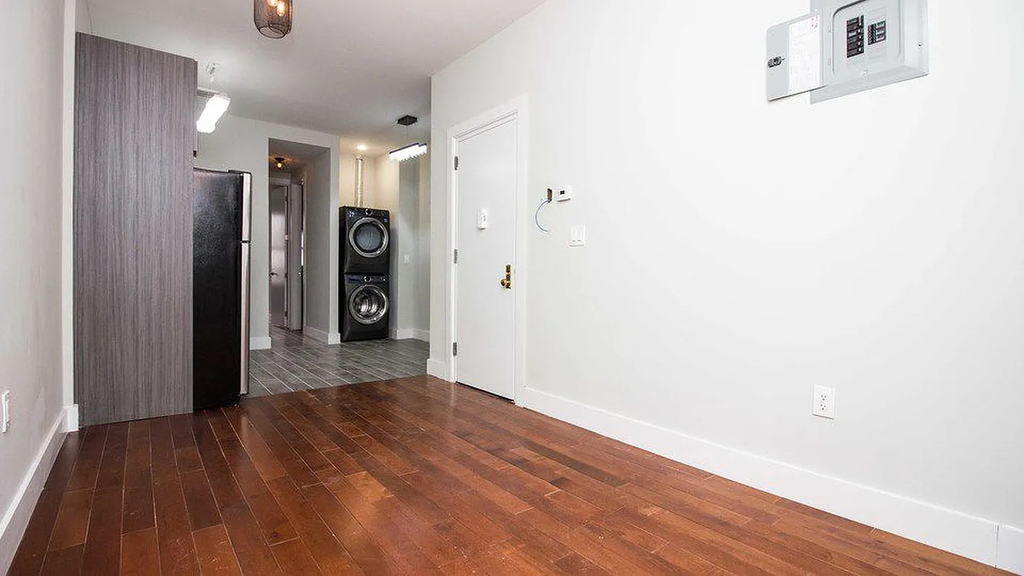 640 Kosciuszko Street - Photo 13