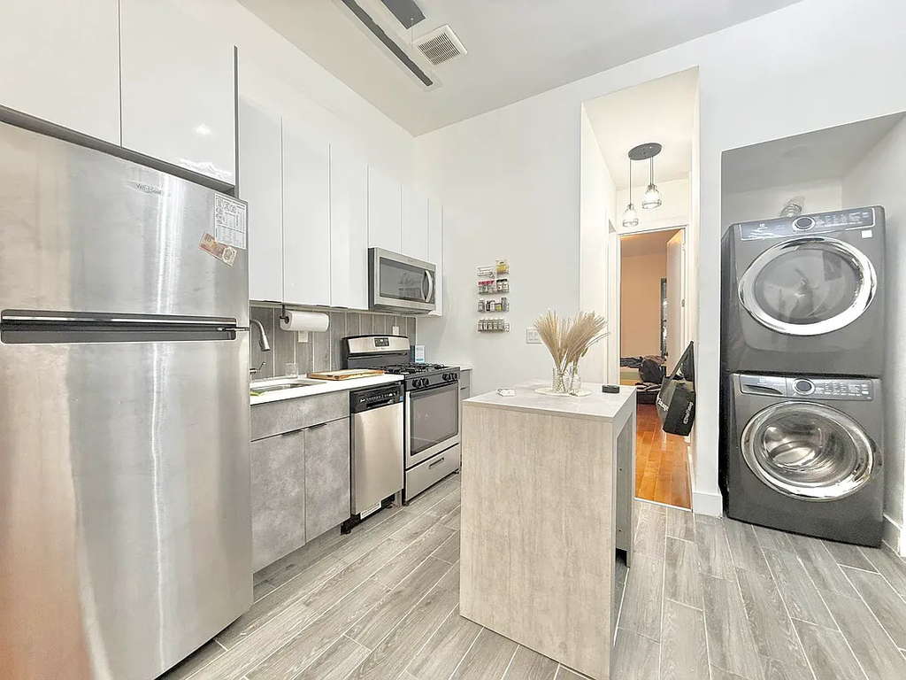 640 Kosciuszko Street - Photo 5