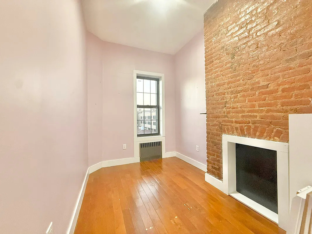 640 Kosciuszko Street - Photo 10
