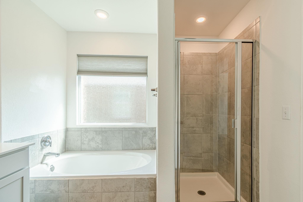 341 Escondido Cir - Photo 14