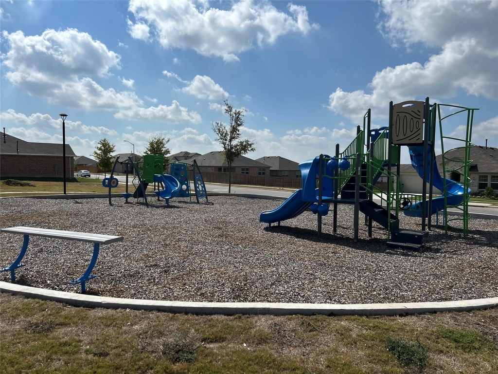 341 Escondido Cir - Photo 18