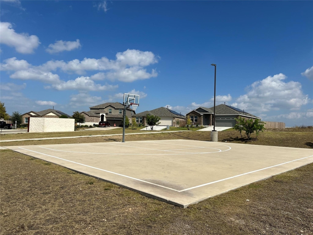 341 Escondido Cir - Photo 17