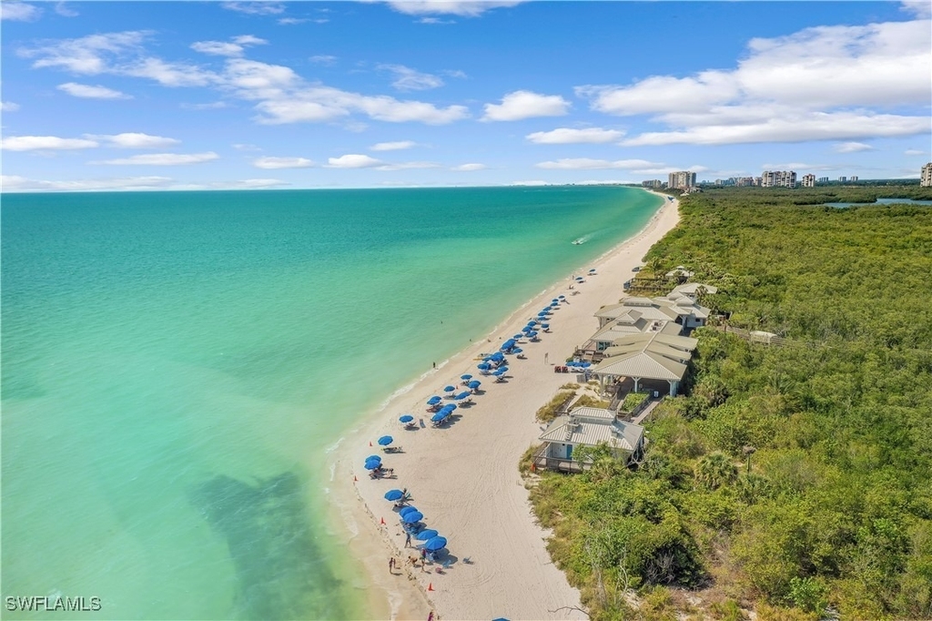 6001 Pelican Bay Boulevard - Photo 10
