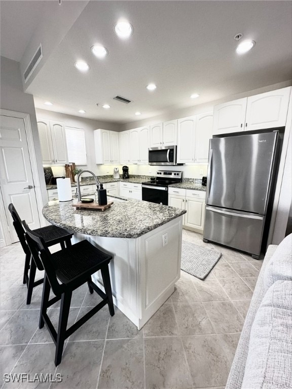 5076 Annunciation Circle - Photo 7