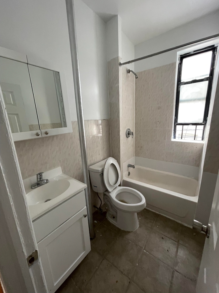 446 West 164th Street - Photo 10