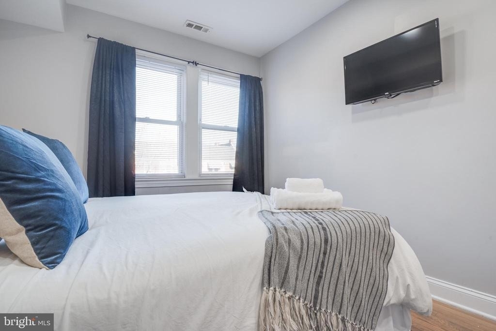 1255 Raum Street Ne - Photo 26