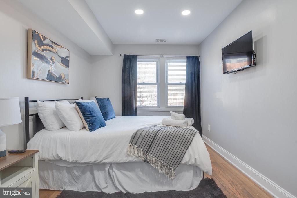 1255 Raum Street Ne - Photo 25