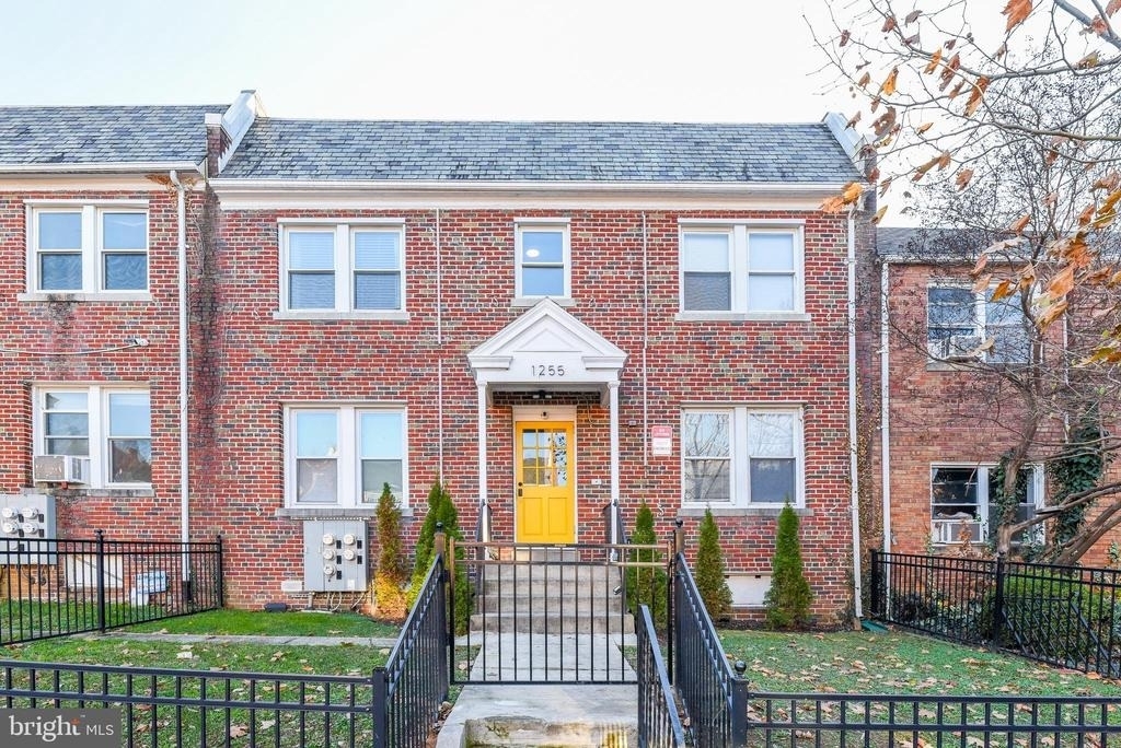 1255 Raum Street Ne - Photo 30